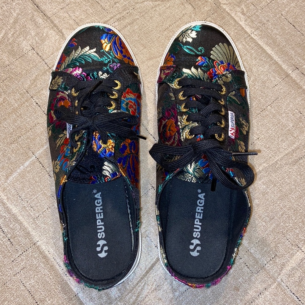 Superga slip-on sneaker